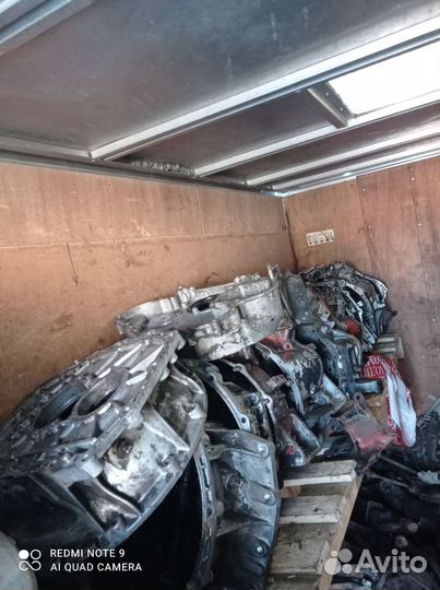 Крышка клапанная Хино, Митсубиси, Ниссан, Исузу