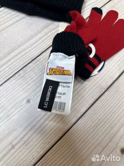 Комплект шапка и перчатки человек паук 3—8 лет