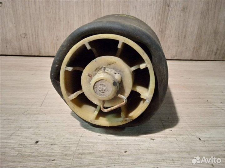 Пневмостойка Bmw X5 E53