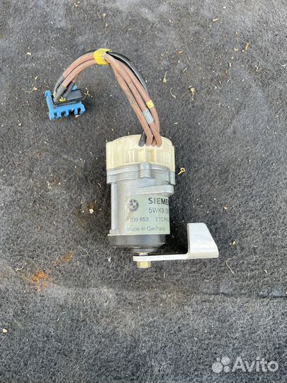 Датчик положения педали газа BMW E38 750 М73