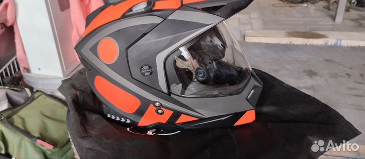 Кроссовый шлем