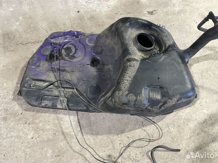 Топливный бак bmw e34