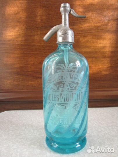 Коллекция антикварных сифонов