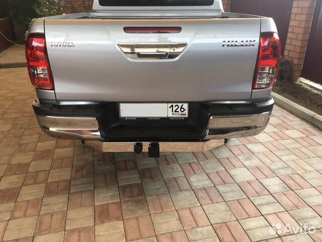 Фаркоп для Toyota Hilux с 2015, съемный квадрат