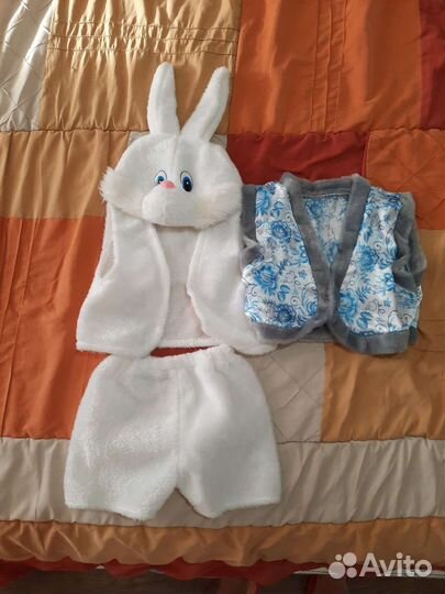 Новогодний костюм зайцами 104 см