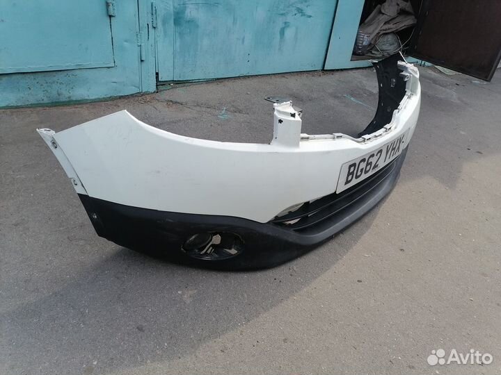 Бампер передний Nissan Qashqai J10 2010-2014