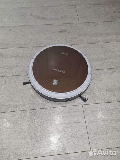 Робот пылесос