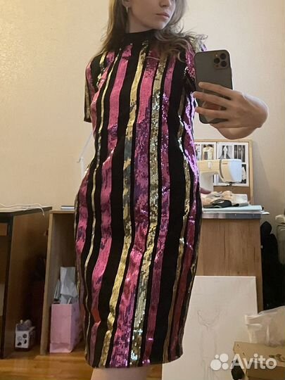 Платье с пайетками