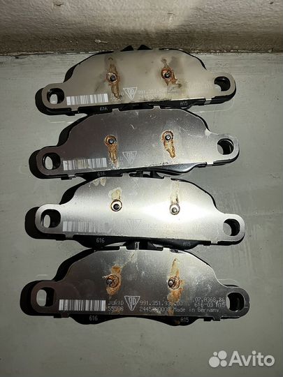 Комплект тормозных колодок