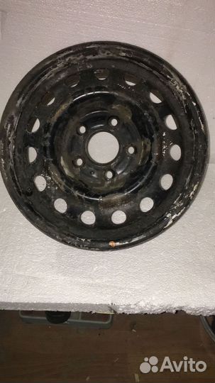 Диски стальные r15 и колпаки на KIA