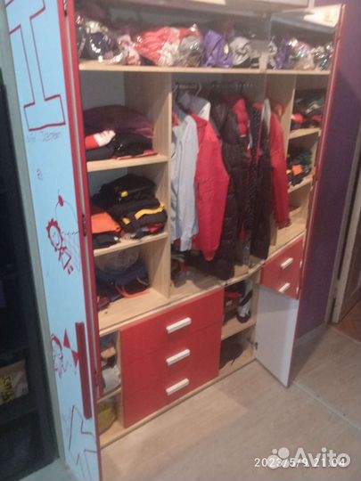 Детский комплект из икеи Шкаф+Кровать