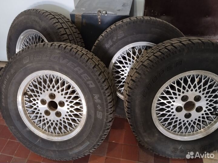 R15 Cooper Discoverer M+S 235/70, PCD 5x114.3 DIA 71.5