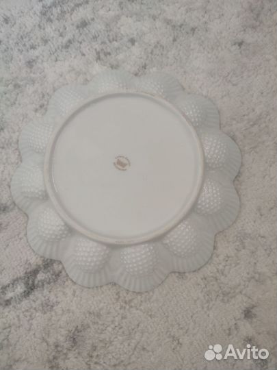 Пасхальная тарелка для яиц