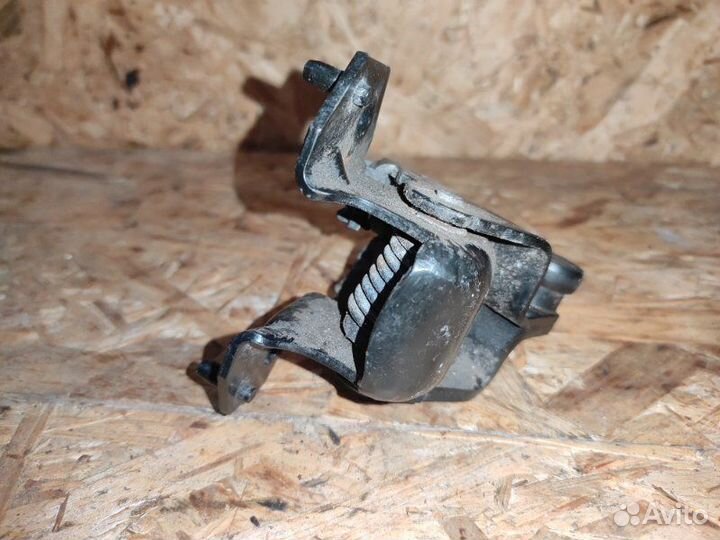 Ролик сдвижной двери левый Citroen Berlingo B9 1.6