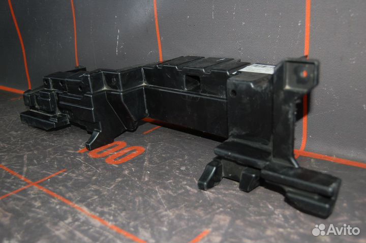 Кронштейн подложки багажника - BMW X5 G05 (2018-н)