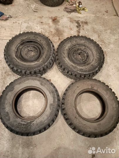 Резина 225 85 15 и два диска