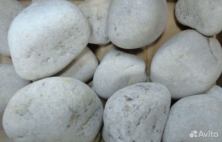 Кварц белый обвалованный