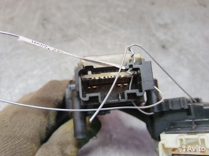 Переключатель подрулевой (стрекоза) Toyota Avensis
