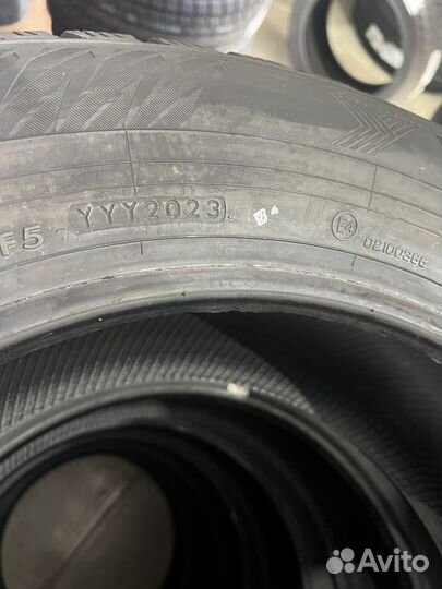 Yokohama IceGuard Stud IG65 225/65 R17 106T