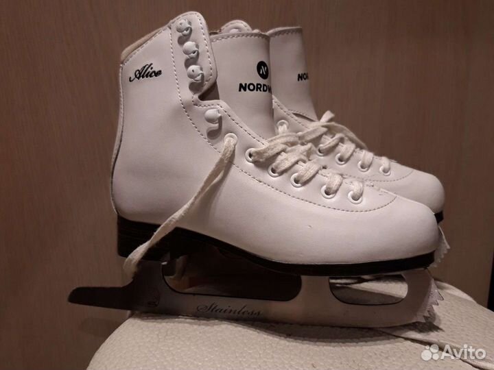 Коньки детские р 31