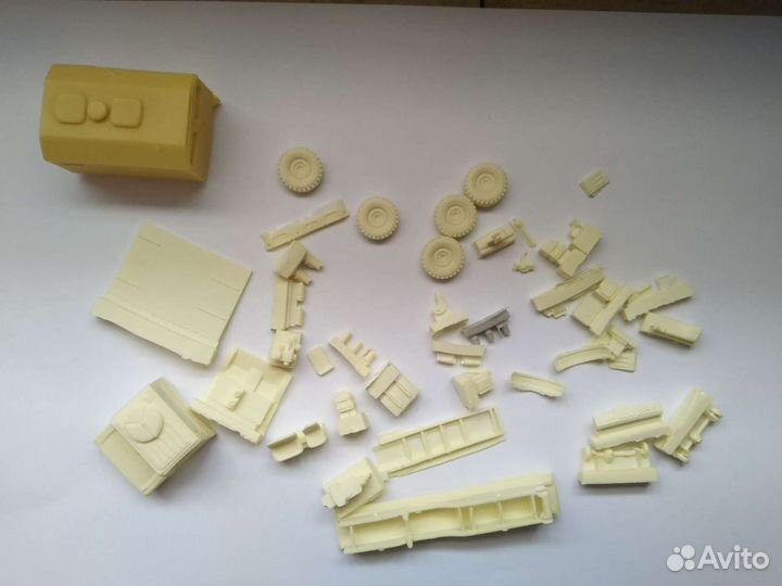 Сборная модель Мерседес Унимог 1/72