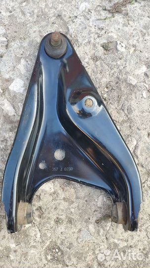 Рычаги передние б/у Renault Logan II