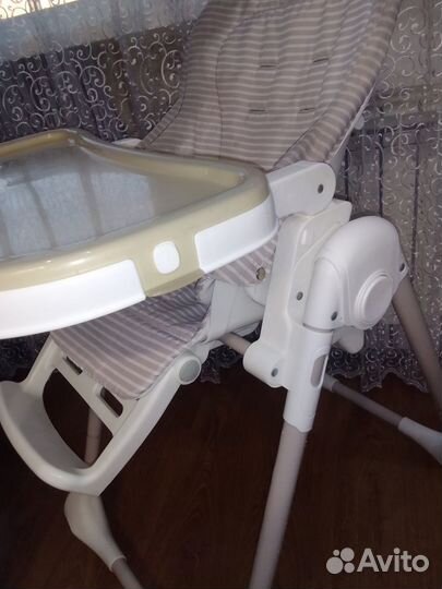 Стульчик для кормления peg perego