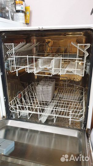 Посудомоечная машина zanussi