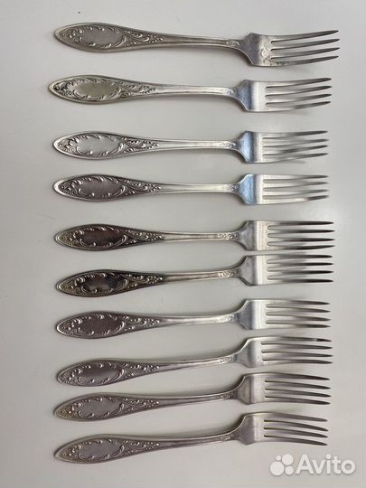 Набор мельхиоровых столовых приборов