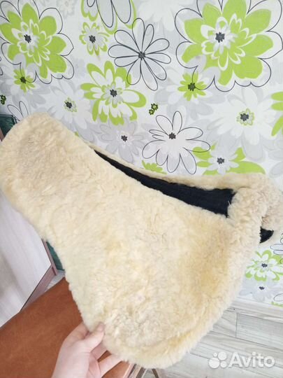 Меховушка под седло для лошади