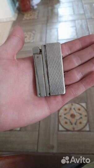 Винтажная зажигалка