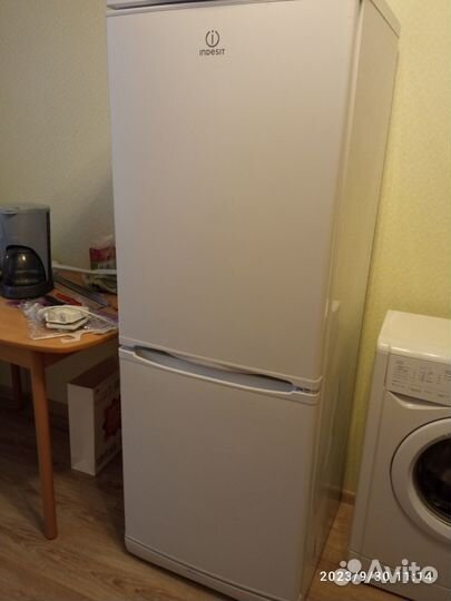 Indesit SB 167.027 Холодильник б/у