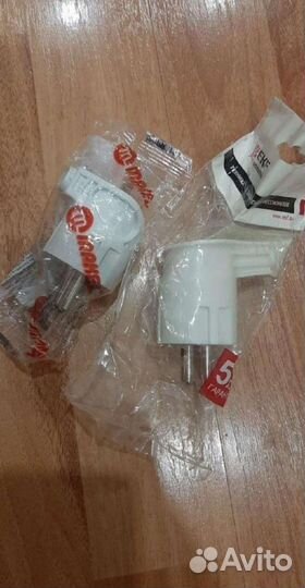 Тройники и вилки электрические