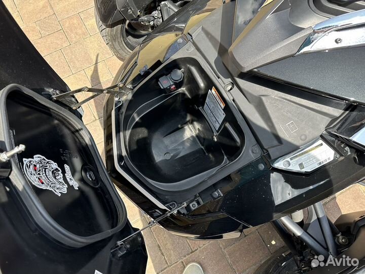 Продается трицикл Brp Can-am Spyder F3-S