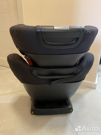 Автокресло группа (15-36 кг) Maxi-Cosi RodiFix