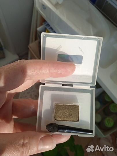Мерцающая пудра и тени 3 вида