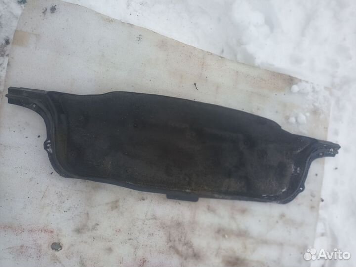 Панель передняя верхняя моторного щита Opel Zafira