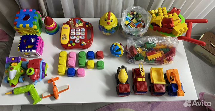 Развивающие игрушки пакетом