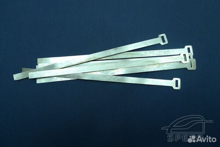 Хомут для фиксации тросов и электропроводки иж