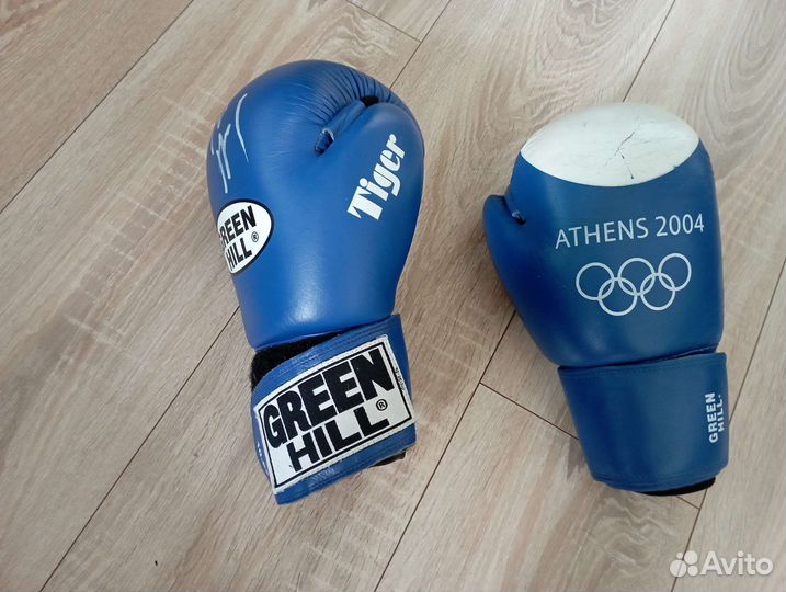 Боксерские перчатки 10 oz green hill