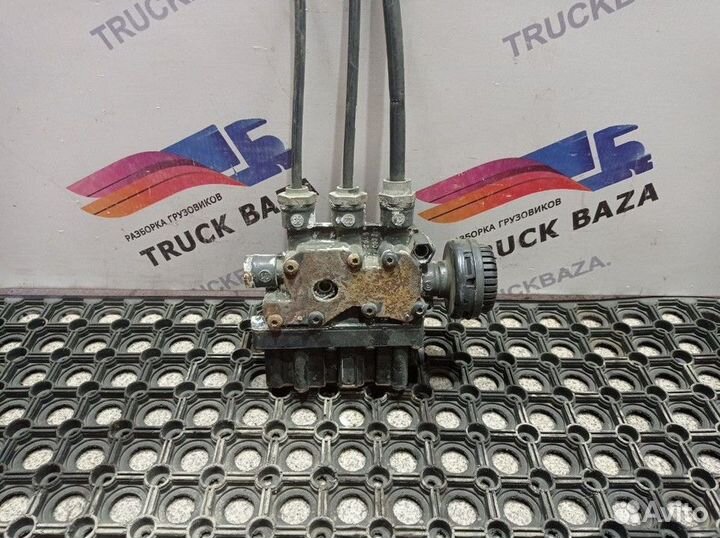 Кран уровня пола главный