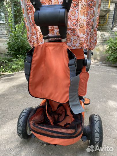 Трехколесный велосипед с родительской ручкой