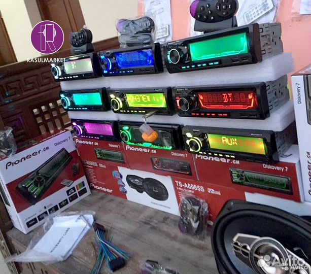 Автомагнитола с пультом на руль