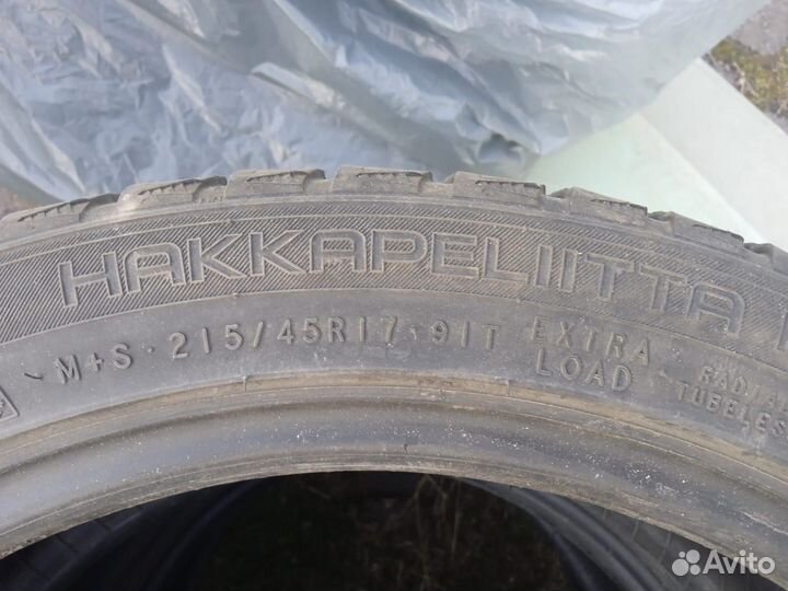 Nokian Tyres Hakkapeliitta R3 215/45 R17