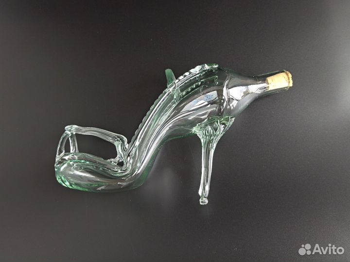 Стеклянная бутылка туфелька