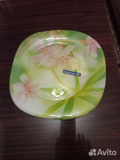 Тарелка обеденная