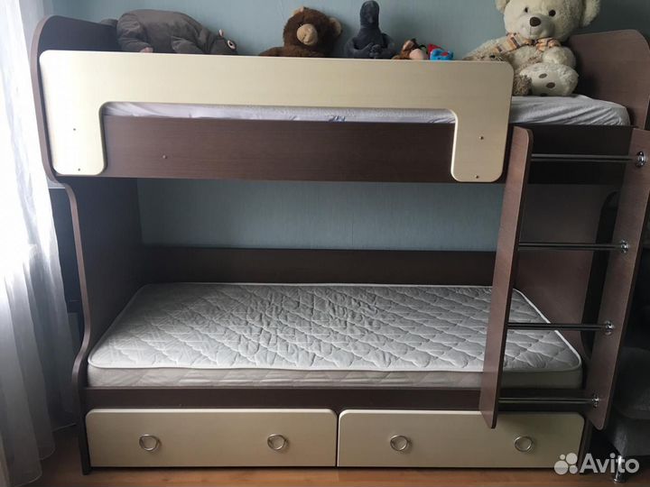 Двухъярусная кровать бу