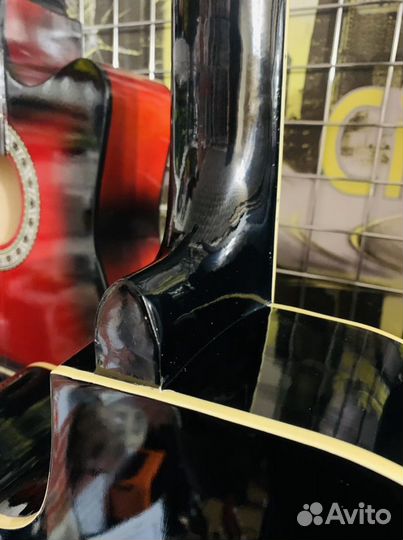 Акустическая гитара + аксессуар