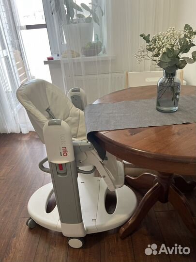 Стульчик для кормления peg perego
