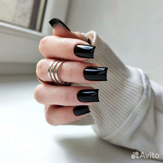 Маникюр педикюр